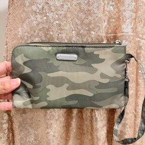 Baggallini Olive Green Camo Wristlet or Wallet Pouch